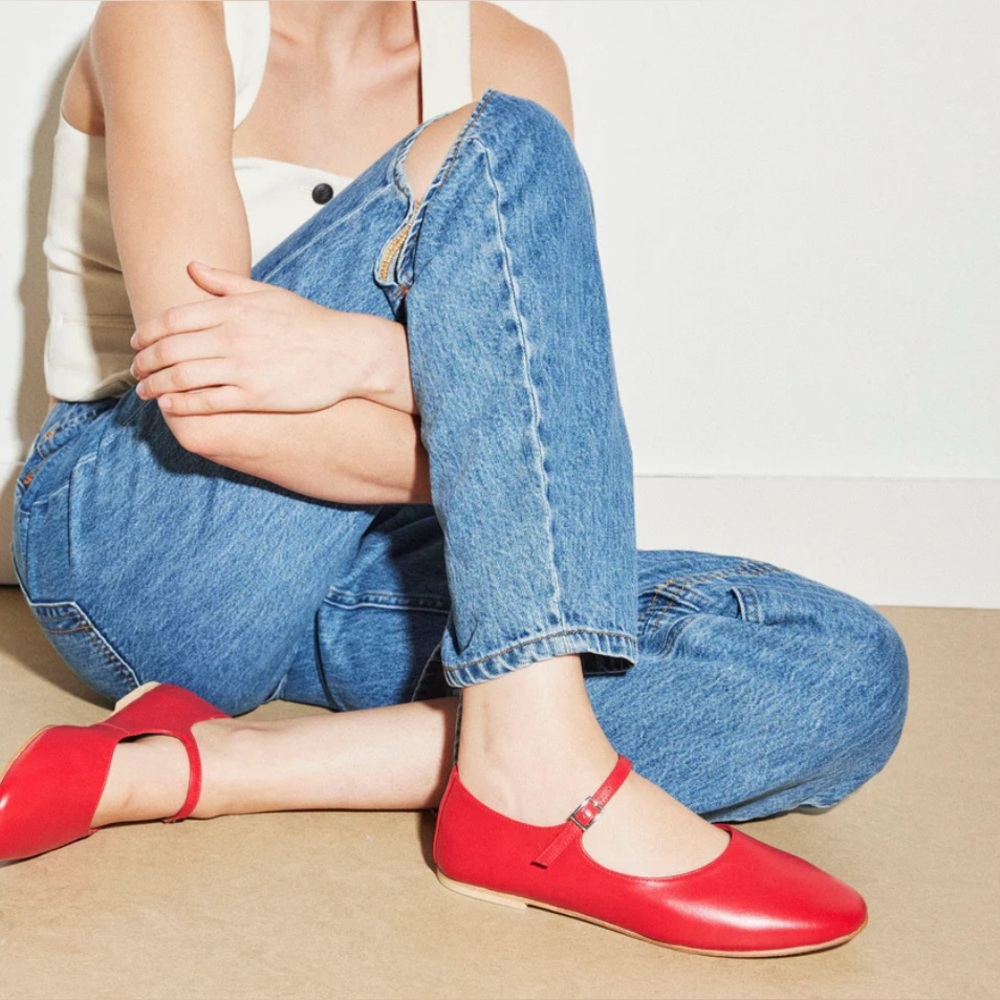 NEW FREDA SALVADOR women's aubrey mary jane flat in red calf NWT